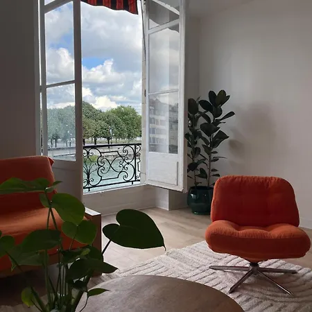 In The Heart Of Bayonne, Overlooking The Nive Apartman